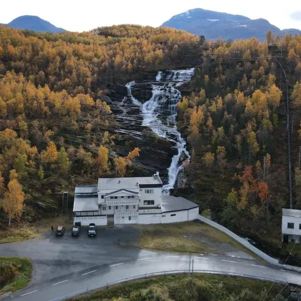 Storfossen Hostel, khách sạn ở Tennevoll