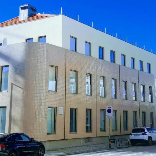 Light Brown Central Apartment, hotell i Aveiro