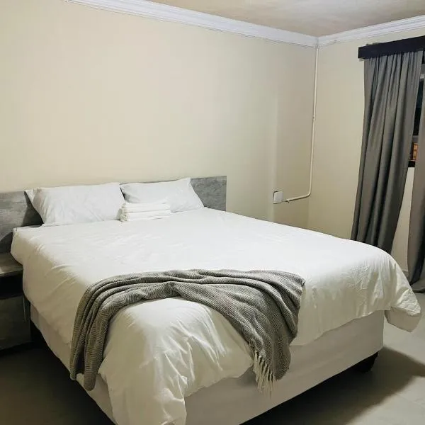 Mbewu Guest house: KwaDukuza şehrinde bir otel