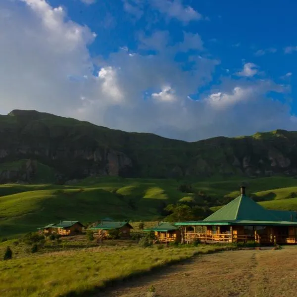 Greenfire Drakensberg Lodge, hotel in Bonjaneni