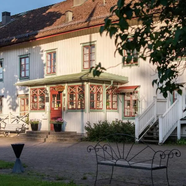 Två Skyttlar, hotel u gradu Kinna