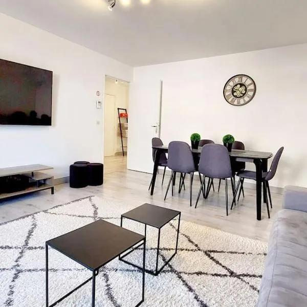 Cosy Home 2, Cergy Le Haut, 6 personnes, 3 min gare, 30 min Paris, parking privé, ξενοδοχείο σε Osny