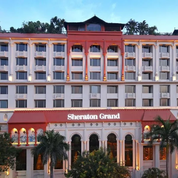 Sheraton Grand Pune Bund Garden Hotel, hotel u gradu 'Mundhwa'