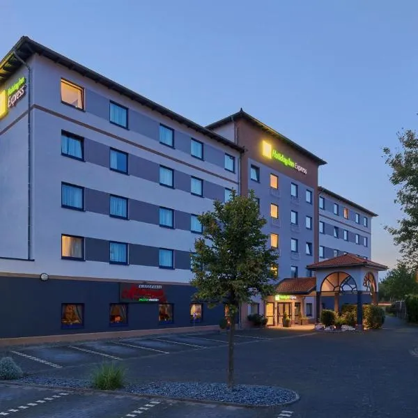 Holiday Inn Express Cologne Troisdorf, an IHG Hotel, готель у місті Spich