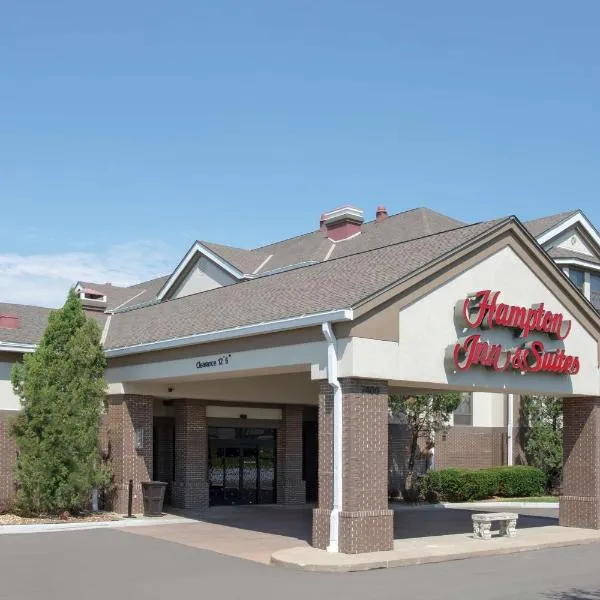 Hampton Inn & Suites Kansas City-Merriam, hotel u gradu Merriam