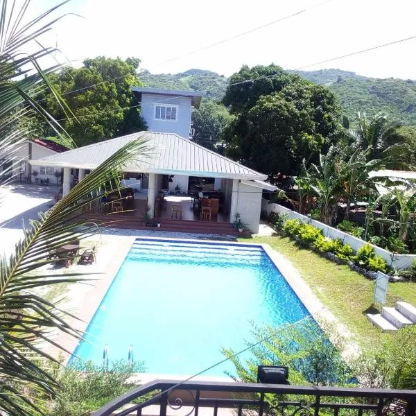 Beachfront Mansion and Seascape Villas Calatagan with Outdoor Pool, hotel in Calatagan