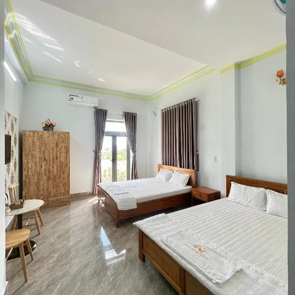 KHÁCH SẠN HOÀNG QUANG, hotell i Biđong