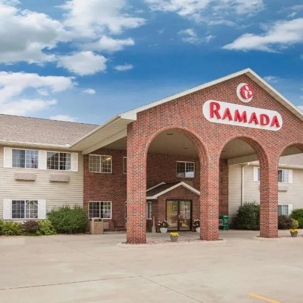 Ramada by Wyndham Spirit Lake/Okoboji, hotell i Arnolds Park