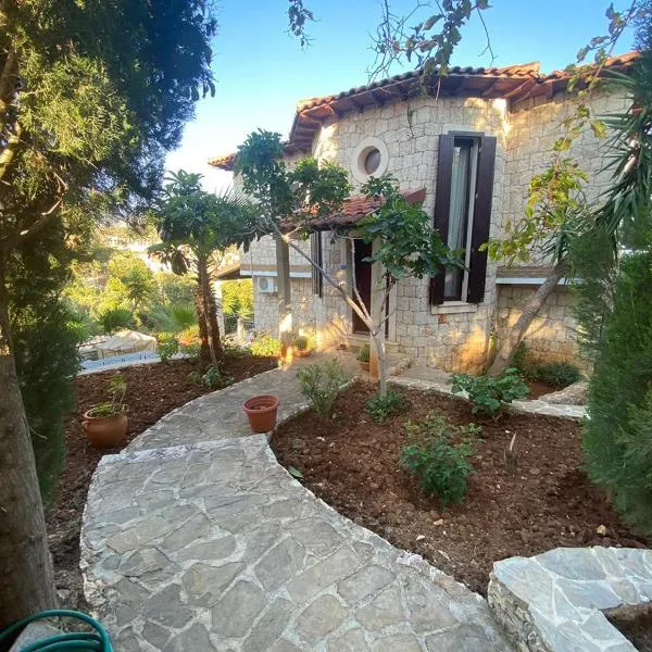 Private Luxury Villa with Pool in Kaş Peninsula, hotel in Kalkan