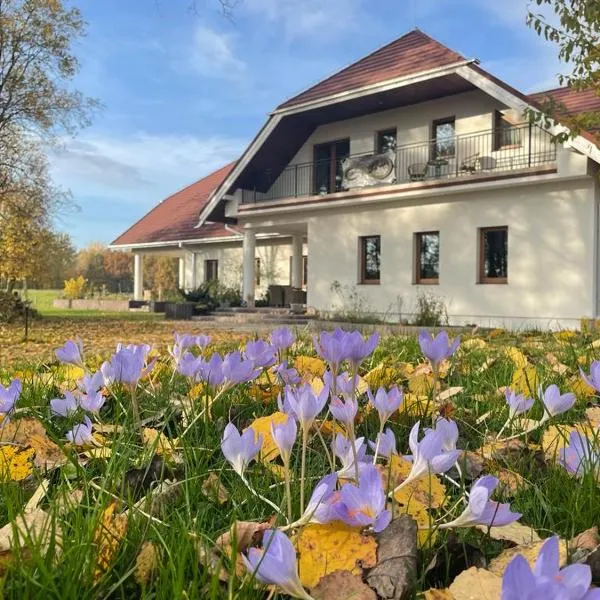 Ataraxia-Gledy, hotel Morągban