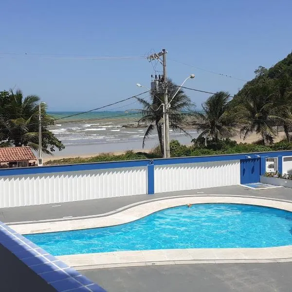 Apartamento 101 com vista da piscina e mar, khách sạn ở Itaoca