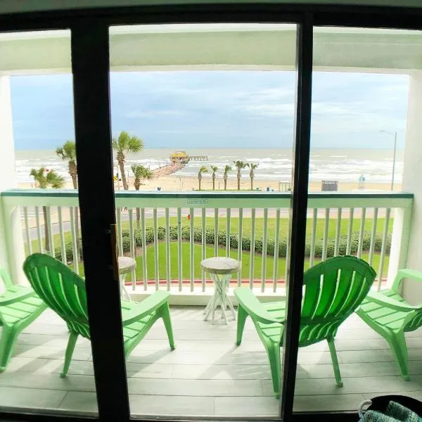 CDM 303 - Sandy Seashore Solace, Hotel in Galveston