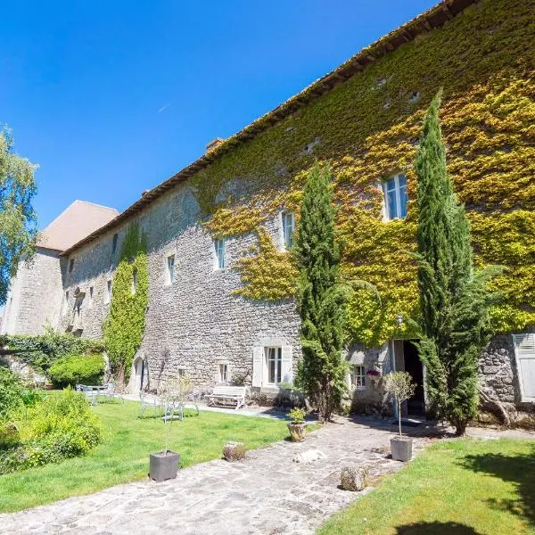 Maison d'Hôtes de l'Ancien Couvent des Carmes, ξενοδοχείο σε Blond