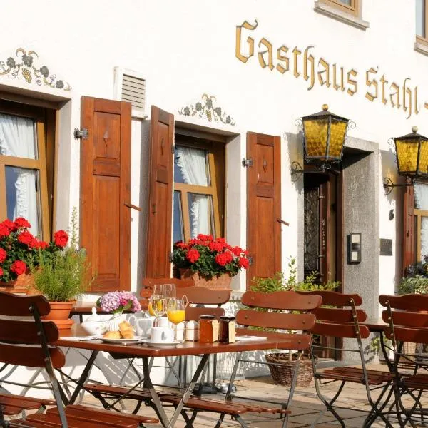 Gasthaus Weingut Stahl, מלון בסנט גורסהאוזן