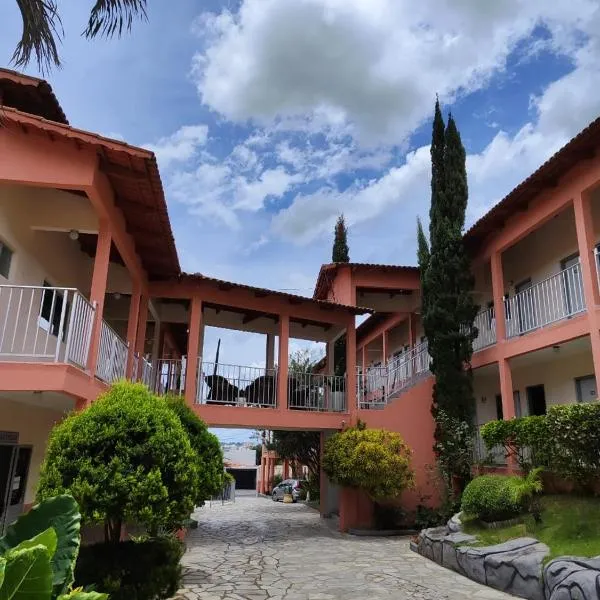 Pousada 4Estações- Caldas Novas, hotel em Caldas Novas