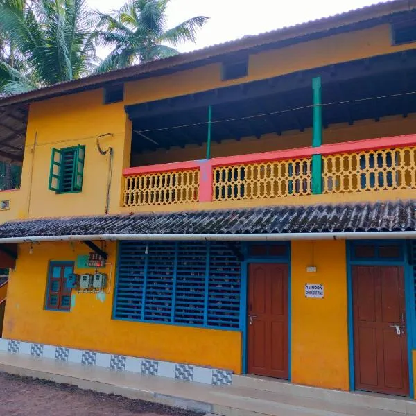 KK Farm House murdeshwar, מלון בHonāvar