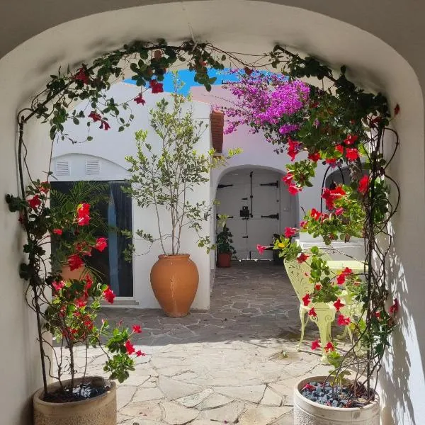 Castle House and Beach, hotel sa Sines