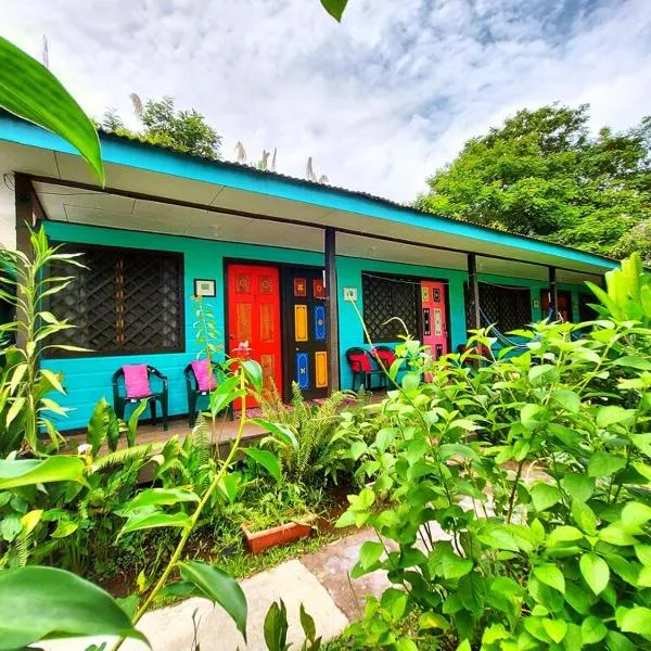 Cabinas Tortuguero, hotell i Jaloba