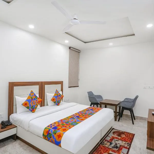 FabExpress Aerosky Boutique, hotel in Najafgarh