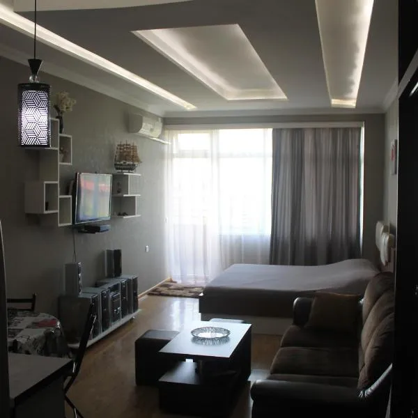 Zuras Apartment Kobuleti โรงแรมในKobuleti