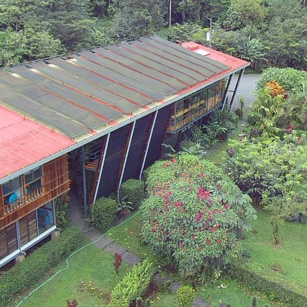 Celeste Mountain Lodge, hotel in Bujagua