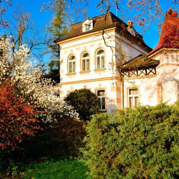 Hotel Zámeček na Čeladné, hotell i Čeladná