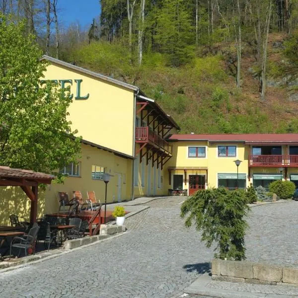 Hotel Výpřež - Děčín、ジェチーンのホテル