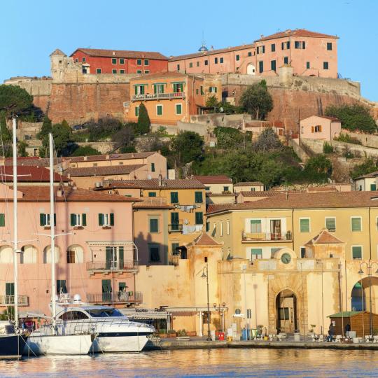 Explorez les rues sinueuses de Portoferraio