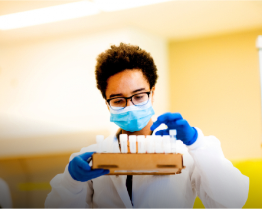 UCSF MD/PhD student Elizabeth McCarthy handles patient samples in the COVID-19 testing lab at the Chan Zuckerberg Biohub.