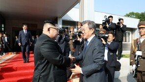 [구자룡의 중국 살롱(說龍)]<28> ‘통일각 2시간 군 통수권 공백 논란’