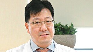 호흡기 바이러스 막을 ‘점막 백신’ 개발하는 코골이 명의