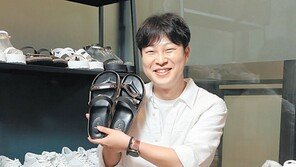 “발품 팔아… 1년 걸리던 새 신발 제조, 한달로 줄였죠”