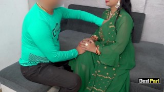 Le patron baise une grosse Busty Desi Pari pendant une fête Private avec Hindi