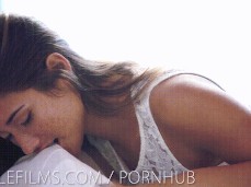 eva lovia gif