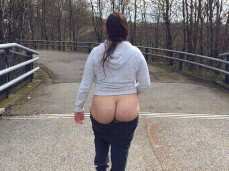 walking pawg gif