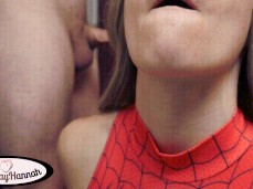 🕷 LOIRA SAFADA ENGOLE PORRA USANDO TRAJE DO HOMEM-ARANHA 🕷 gif