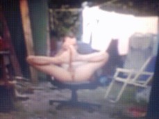 footjob jardin gif