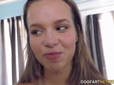 Liza Rowe gif