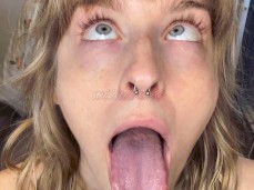 Blonde mouth tongue fetish gif