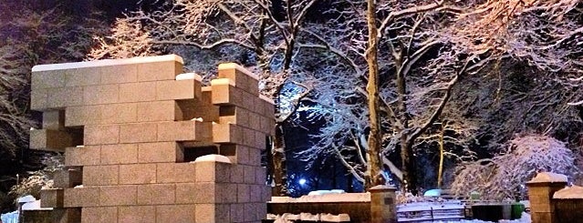 Iran do Espírito Santo: Playground is one of Art.