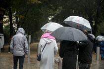 Météo-France alerte sur des risques d’inondations, à cause de « sols déjà très humides ».
