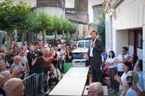 Boris Vallaud annonce sa victoire aux législatives le 7 juillet, à Saint-Sever (Landes).