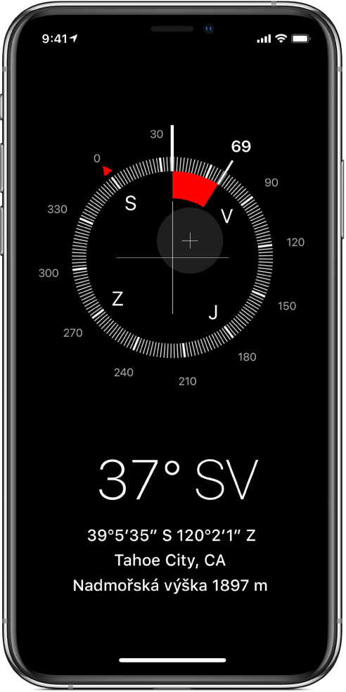 Obrazovka aplikace Kompas ukazující směr, do kterého je iPhone namířený, aktuální polohu a nadmořskou výšku