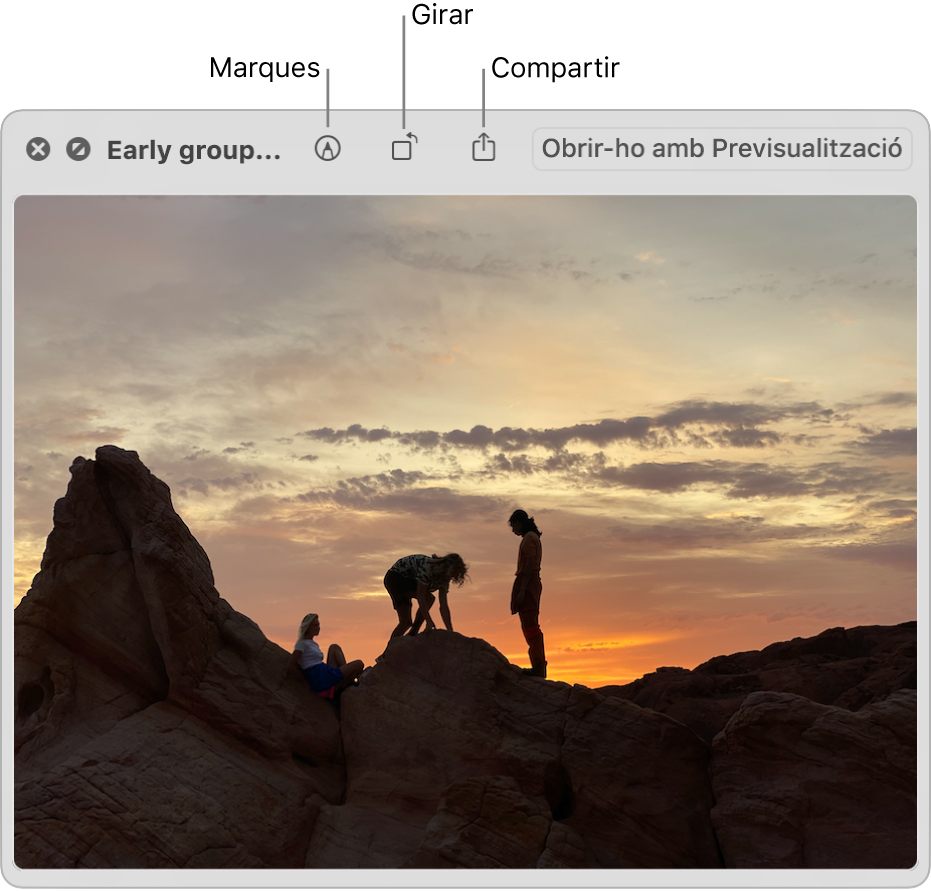 Una imatge de la finestra de vista ràpida amb botons per fer marques a la imatge, girar‑la, compartir‑la o obrir‑la a l’app Previsualització.
