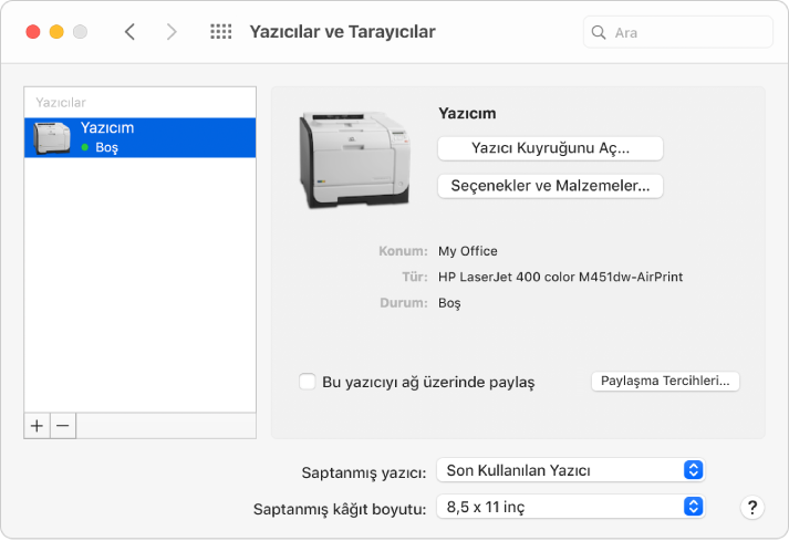 Yazıcılar ve Tarayıcılar sorgu kutusu, bir yazıcıyı ayarlama seçeneklerini ve en alt kısımda yazıcıları ekleme ve silmeye yönelik Ekle ve Sil düğmeleri ile birlikte bir yazıcı listesini gösterir.