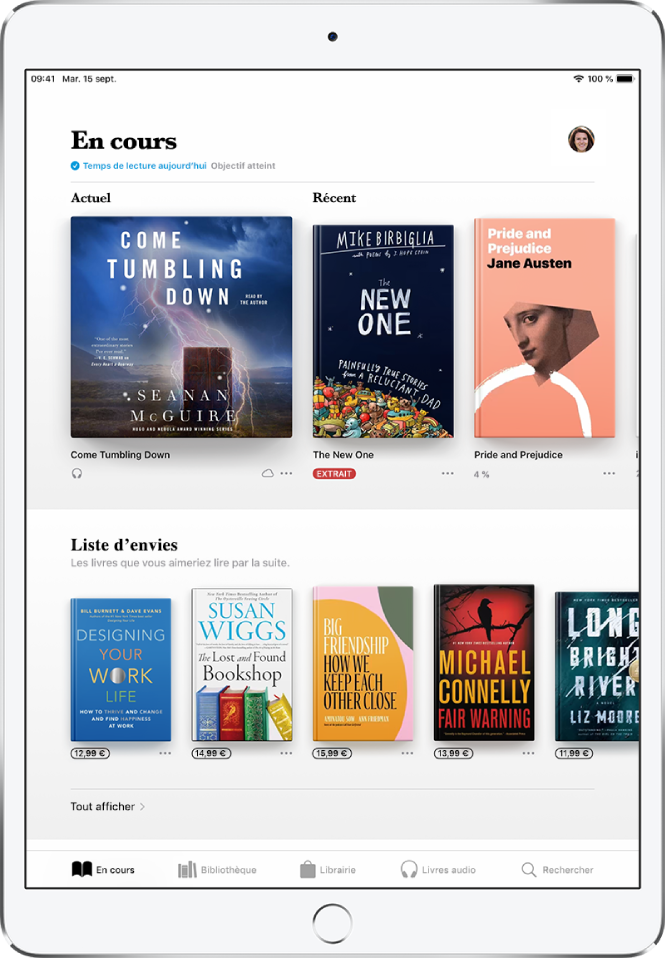 Un écran de l’app Livres. En bas de l’écran se trouvent, de gauche à droite, les onglets En cours, Bibliothèque, Librairie, Livres audio et Rechercher ; l’onglet « En cours » est sélectionné. En haut de l’écran se trouve la section « En cours », qui présente les livres en cours de lecture. En dessous se trouve la section « Liste d’envies », qui présente les livres que vous pourriez avoir envie de lire.