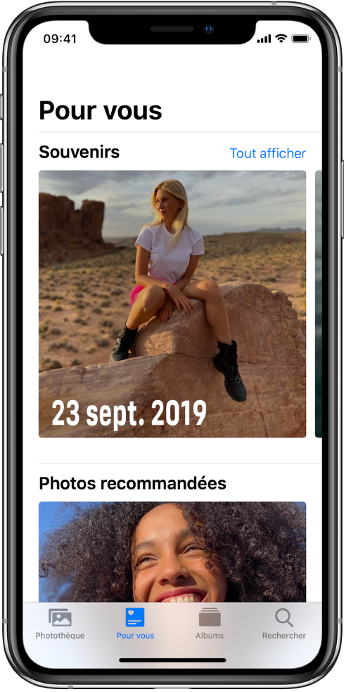 L’onglet « Pour vous » affichant un souvenir. Dans le coin supérieur droit se trouve le bouton « Tout afficher », qui présente tous vos souvenirs.