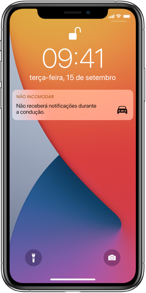 A notificação de Não incomodar durante a condução no ecrã bloqueado.