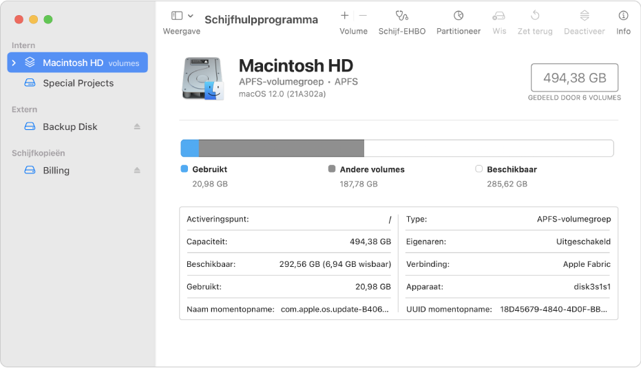 Een venster van Schijfhulpprogramma met de weergave 'Toon alleen volumes' geselecteerd. De navigatiekolom aan de linkerkant toont twee interne volumes, een extern volume en een schijfkopievolume. In het paneel aan de rechterkant staat informatie over het geselecteerde volume.