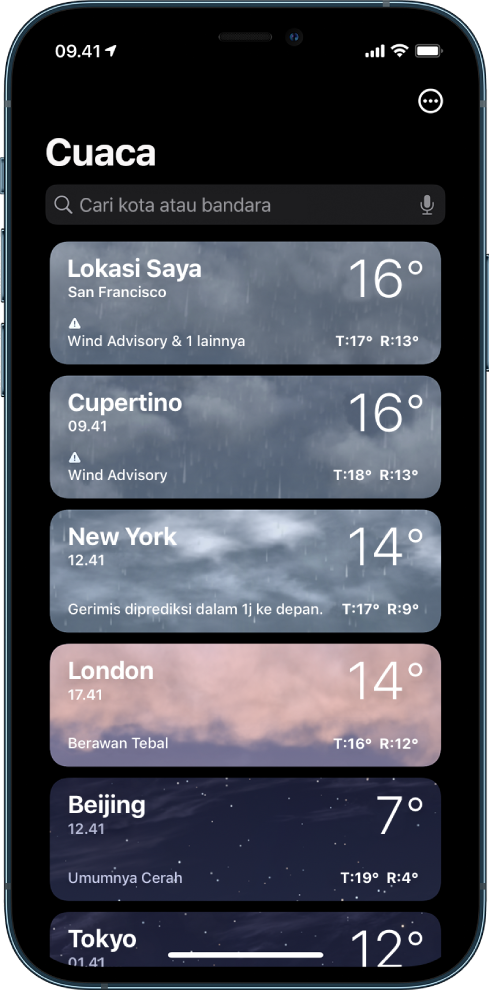 Daftar kota menampilkan waktu, suhu saat ini, perkiraan, dan suhu tertinggi serta terendah untuk setiap kota. Di bagian atas layar terdapat bidang pencarian dan di pojok kanan atas terdapat tombol Lainnya.